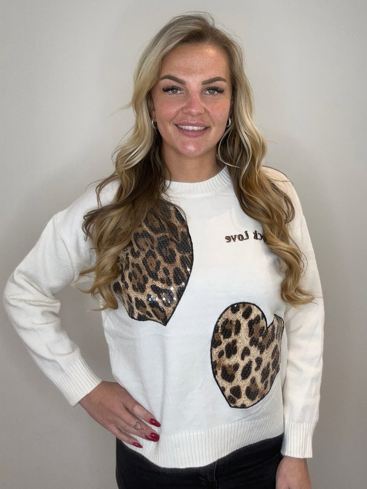 Leopard heart sweater white