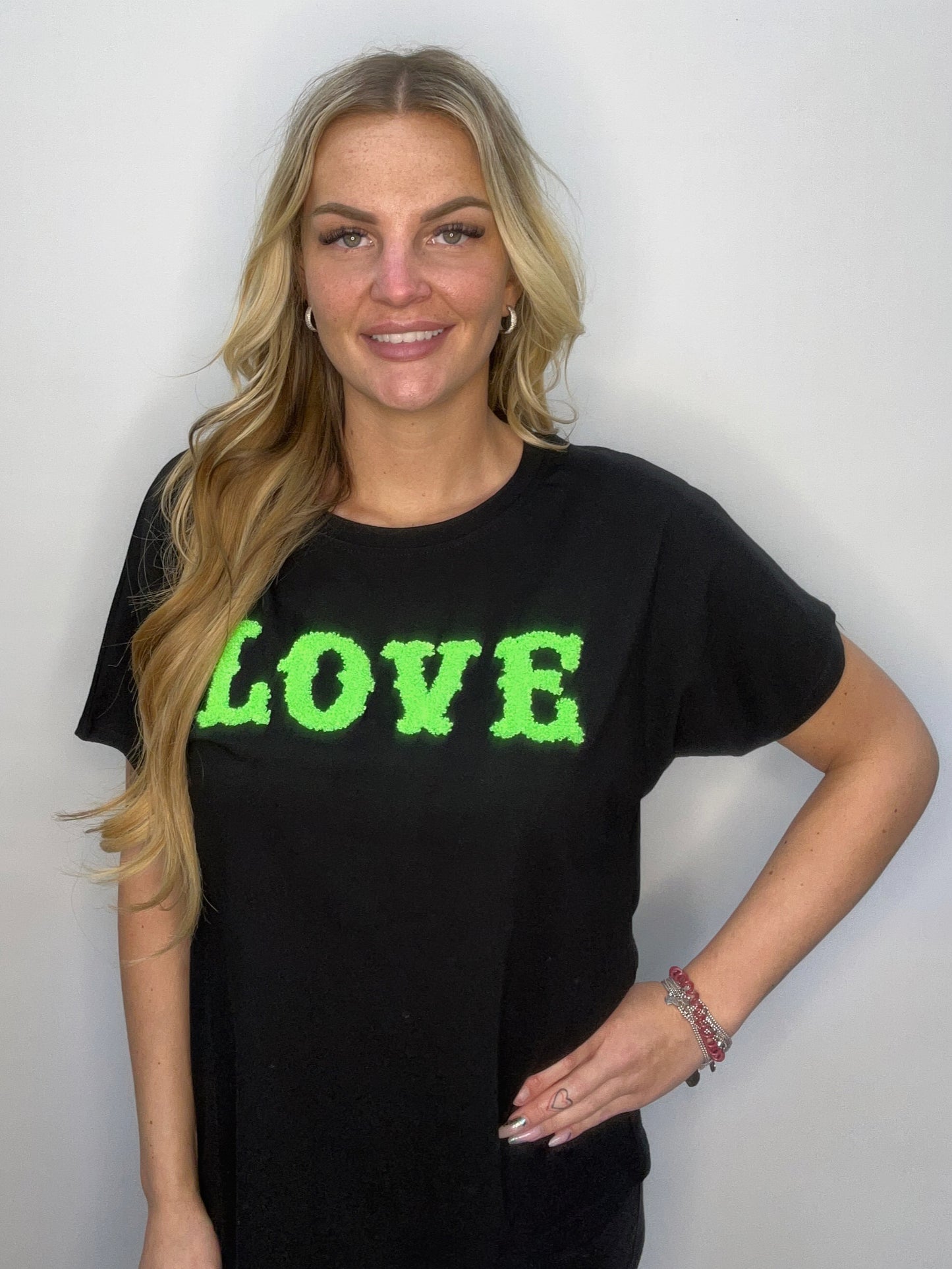 LOVE SHIRT NEON GREEN